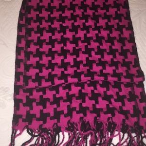 Scarf hot pink